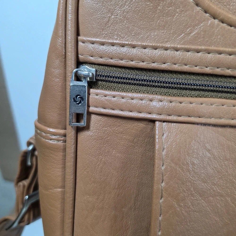 Samsonite Concord Vintage‎ Tan Faux Leather Messenger Bag Travel Shoulder Bag